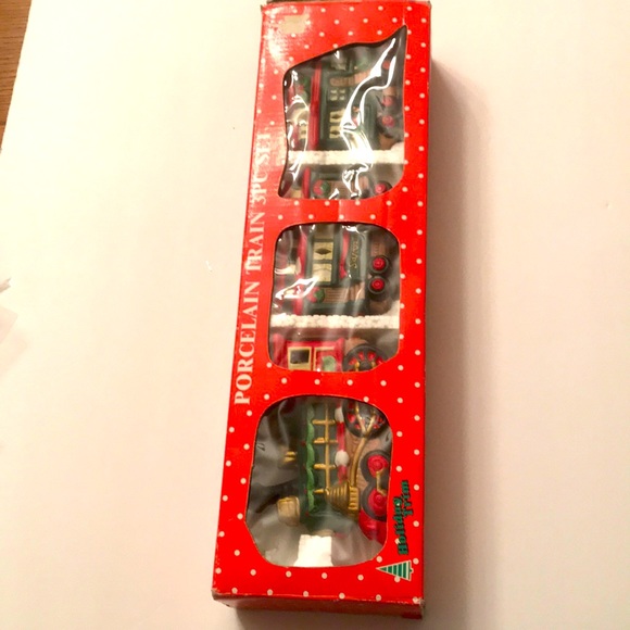 3Piece Porcelain Train Set - Picture 2 of 15